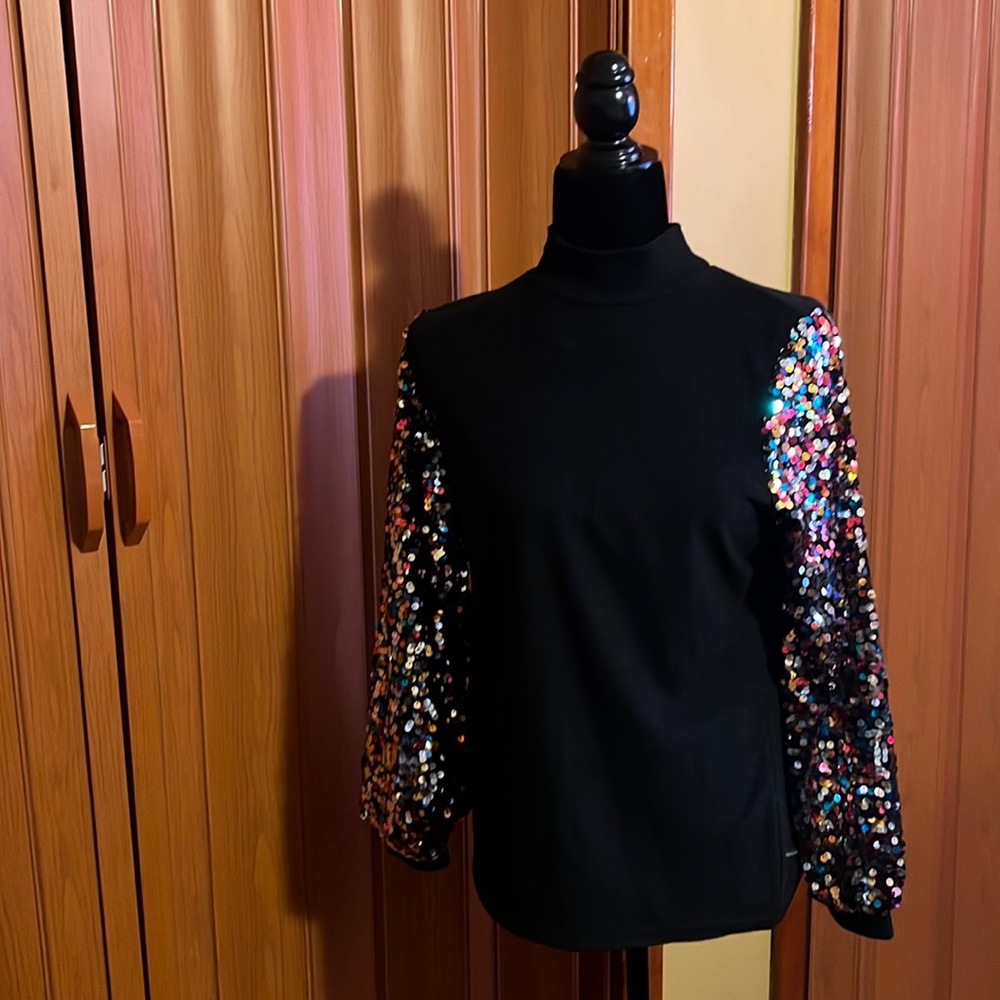 Black Sweater with Sequins Sleeve XL